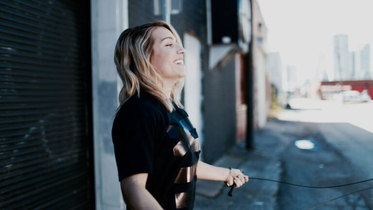 Correr o saltar la cuerda: ¿cuál es mejor para tu rutina de entrenamiento?