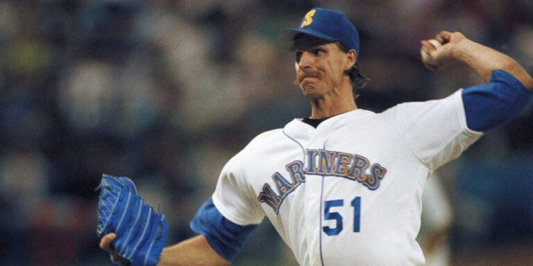 Tal día como hoy: Randy Johnson lanzó no hit no run a los Tigres