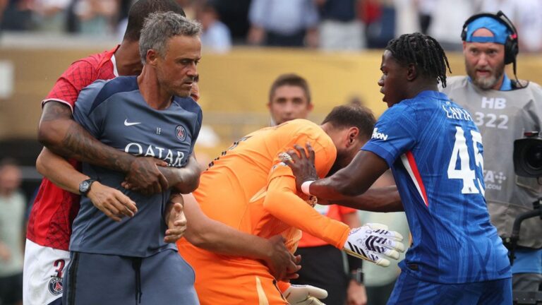 El entrenador Luis Enrique y Gianluigi Donnarumma, protagonizaron un escándalo en la final del Mundial de Clubes al agredir a Joao Pedro.