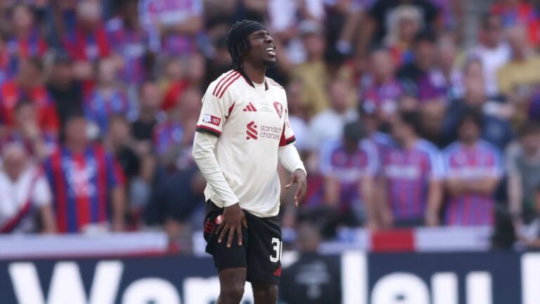 Jeremie Frimpong se perderá partidos con el Liverpool tras lesión