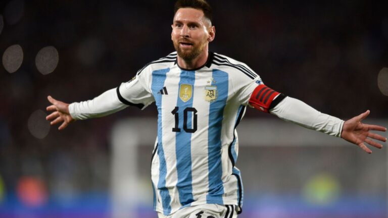 Messi jugará en las eliminatorias sudamericanas con Argentina