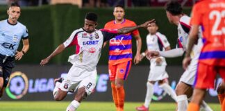 Academia Puerto Cabello se mantiene dentro de la clasificación en el FutVE Academia Puerto Cabello se mantiene dentro de la clasificación en el FutVE