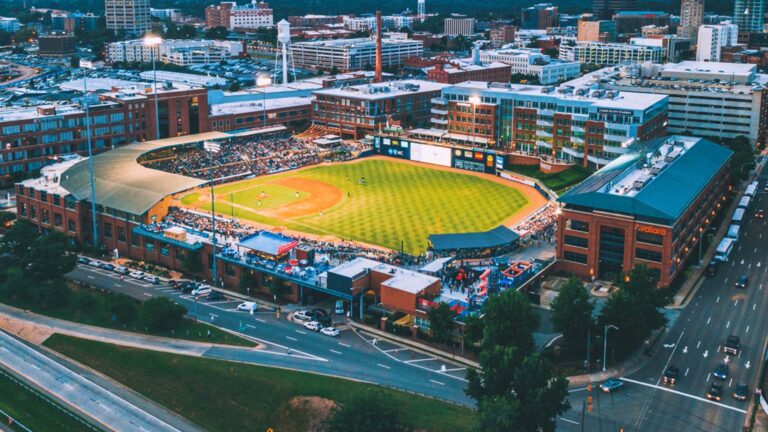 Raleigh vs. Charlotte: el impacto económico de un equipo de la MLB en Carolina del Norte