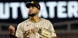 Robert Suárez le dio la victoria a los Padres de San Diego en extrainning Robert Suárez le dio la victoria a los Padres de San Diego en extrainning