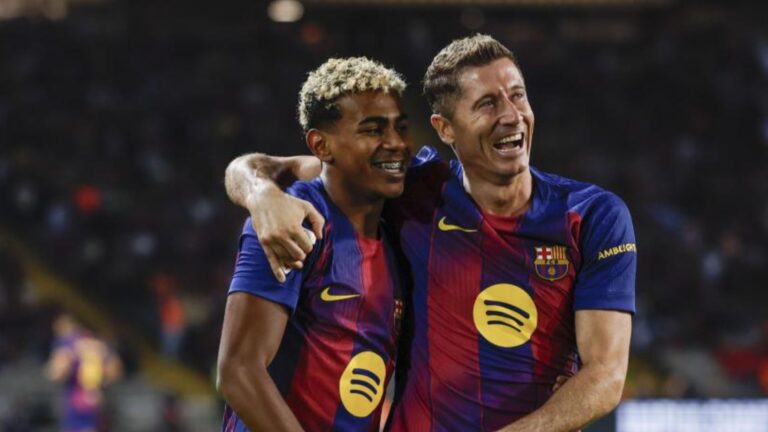 Barcelona vence a Real Sociedad 2-1 y es líder de LaLiga