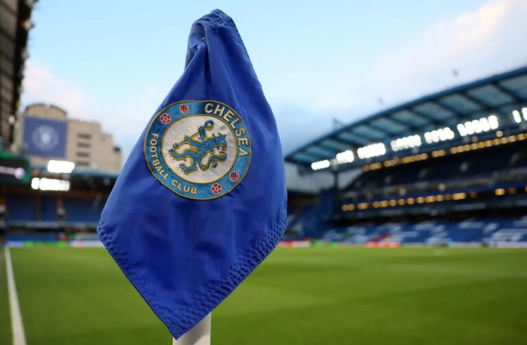 La FA acusó al Chelsea de cometer 74 infracciones a su normativa