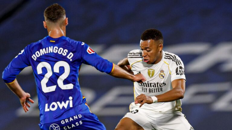 Real Madrid Getafe LaLiga - goal line