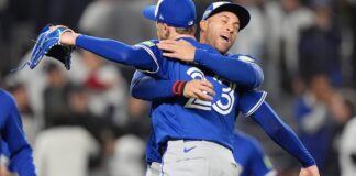 Toronto clasificó a la Serie de Campeonato de la Liga Americana Toronto clasificó a la Serie de Campeonato de la Liga Americana