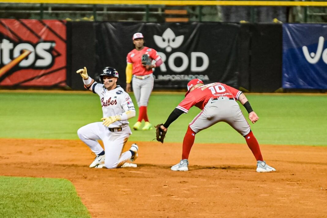 Cardenales y Caribes dividieron honores en Puerto La Cruz (+detalles)