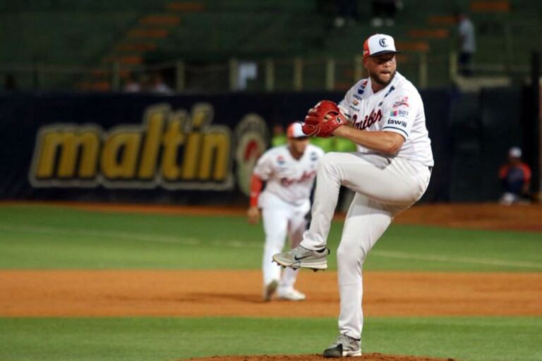 Caribes dio paliza al Magallanes y barrió en Puerto La Cruz