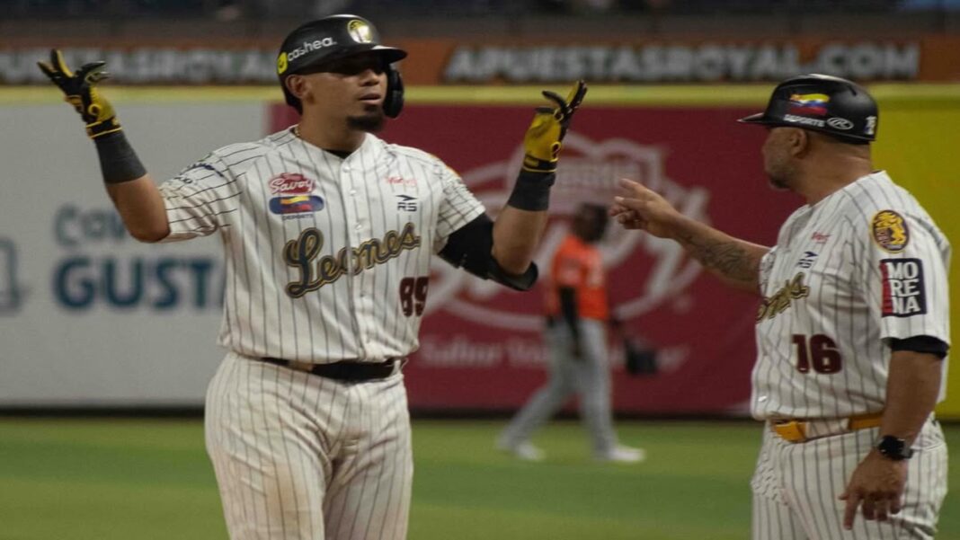 Harold Castro continúa encendido y guió victoria de los Leones del Caracas ante Tigres de Aragua