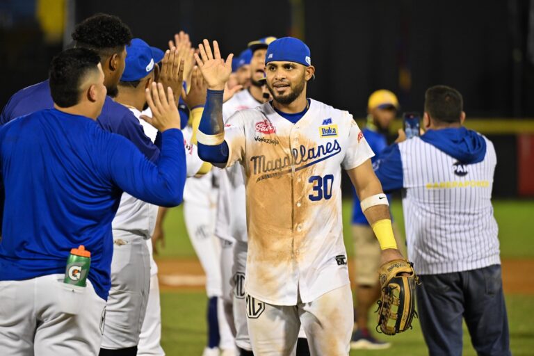 Navegantes del Magallanes derrotó a Cardenales de Lara y llegó a cuatro victorias consecutivas
