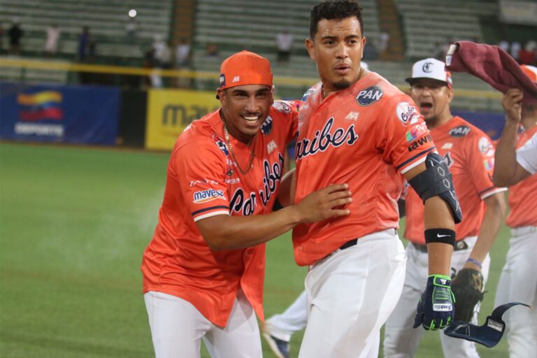 Romer Cuadrado fue el héroe de Caribes ante Leones en el Alfonso Carrasquel