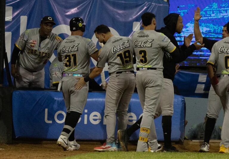 Wilmer Font guió blanqueada de Leones ante Tiburones