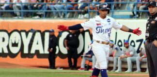 Tigres madrugó a Tiburones en Maracay y subió al segundo lugar Tigres madrugó a Tiburones en Maracay y subió al segundo lugar