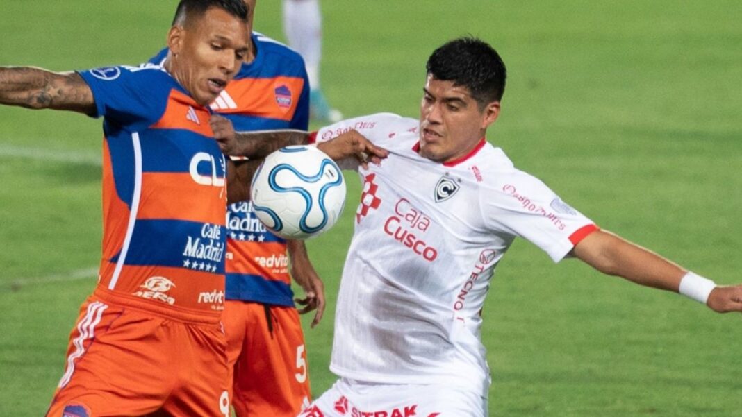 Copa Sudamericana: Academia Puerto Cabello golea a Cienciano