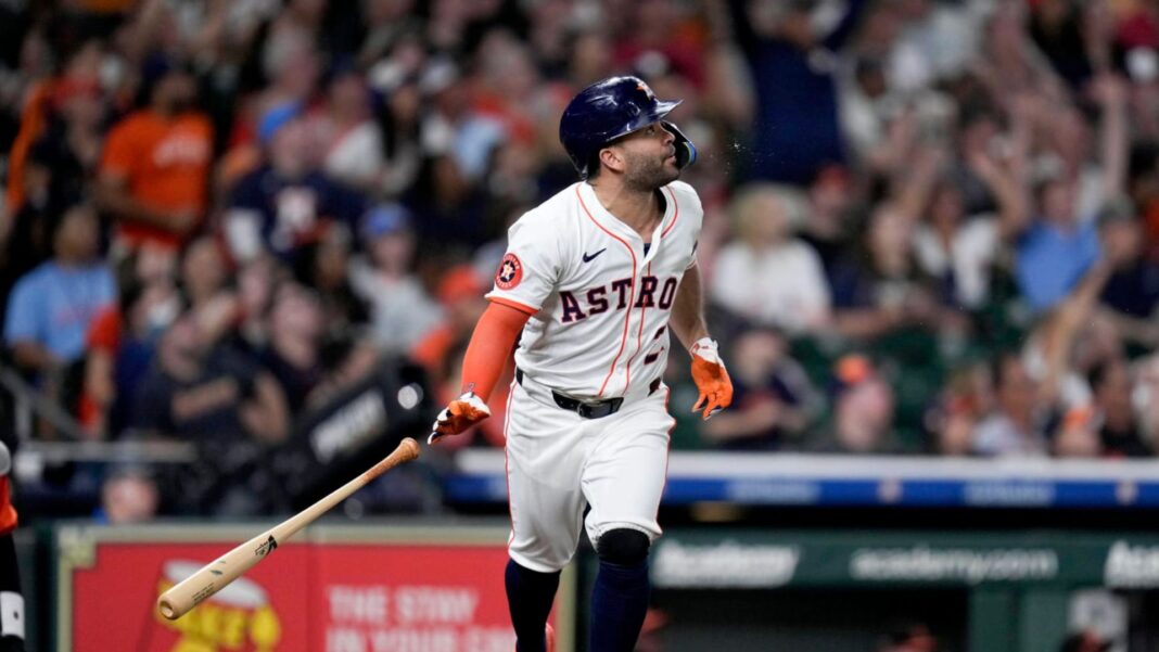 José Altuve llega a las 900 carreras impulsadas en la MLB