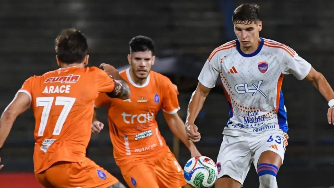 Academia Puerto Cabello y Carabobo van por la final del Apertura