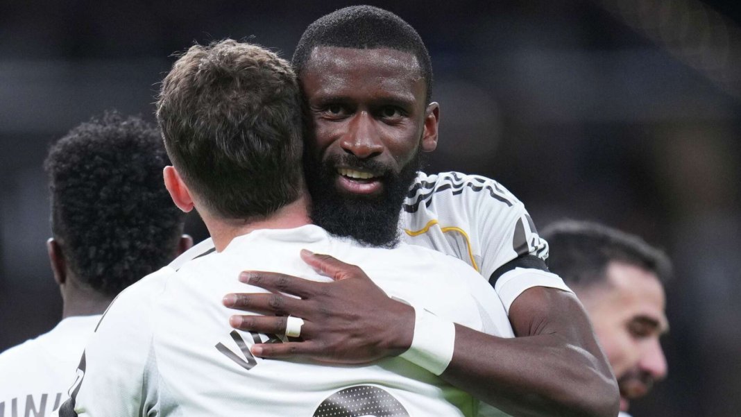 Antonio Rüdiguer renovó con el Real Madrid hasta 2027