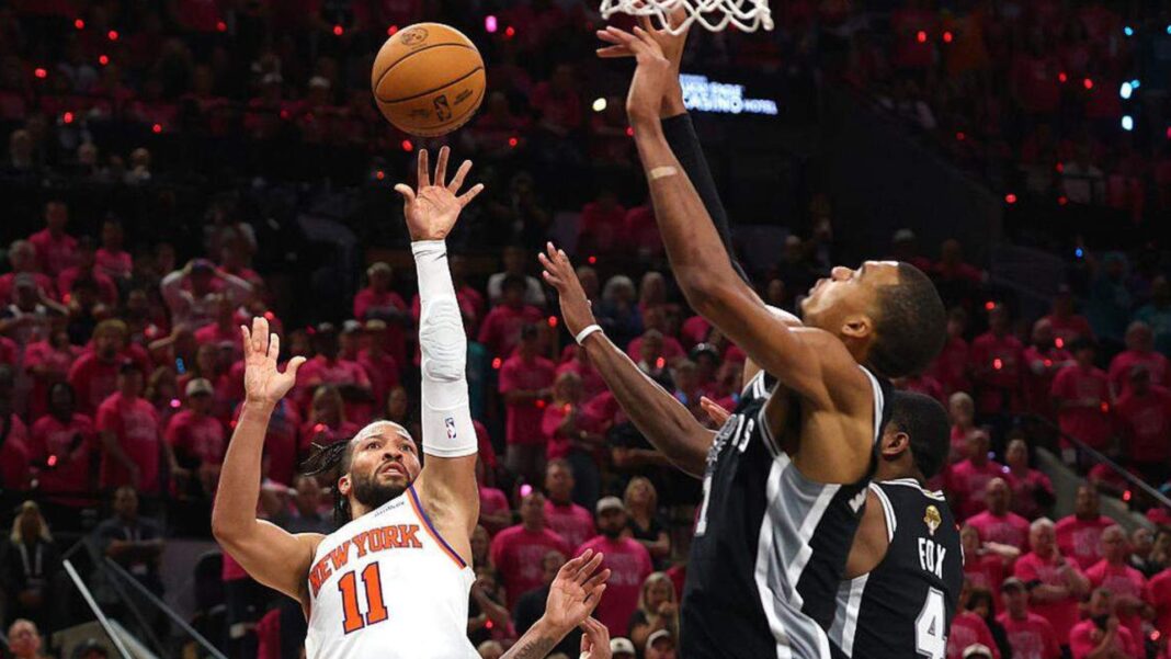 Finales NBA: Knicks vencieron a los Spurs en el juego 1